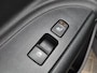 Hyundai Bayon 1.0 T-GDI Premium / Fabrieksgarantie tot 12-2029 / All season banden / Stuur- Stoel & Achterbank verwarming / Achteruitrijcamera / Draadloze telefoon lader / Cruise control / Apple Carplay Android Auto / Keyless Entry/Start / Climate control /