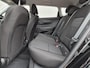 Hyundai Bayon 1.0 T-GDI Premium / Fabrieksgarantie tot 12-2029 / All season banden / Stuur- Stoel & Achterbank verwarming / Achteruitrijcamera / Draadloze telefoon lader / Cruise control / Apple Carplay Android Auto / Keyless Entry/Start / Climate control /