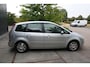 Ford C-Max 2.0-16V Ghia