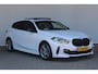 BMW 1-Serie 116i Business Edition | M sport | Schuif kantel dak | Stoelverwarming | Carplay |