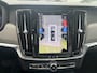 Volvo V90 T8 Plug-in hybrid AWD Ultra Dark | Luchtvering | Bowers & Wilkins | Massagestoelen | Panoramadak | Trekhaak |