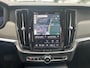 Volvo V90 T8 Plug-in hybrid AWD Ultra Dark | Luchtvering | Bowers & Wilkins | Massagestoelen | Panoramadak | Trekhaak |