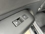 Hyundai Kona 1.6 GDI HEV Premium / All Season Banden / Navigatie / Airco Automatisch / Stoel Verwarming&Verkoeling / Cruise Control Adaptief /