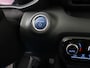 Toyota Yaris 1.5 Hybrid Launch Edition | Dealer Onderhouden | JBL | Head-Up Display | Dodehoek detectie | Parkeersensoren voor+achter | Stoelverwarming | Draadloze telefoonlader | Navigatie | Apple CarPlay/Android Auto |