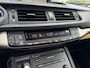 Lexus CT 200h 25th Edition | Xenon | Panorama | Alcantara | Camera | Navigatie | Climate | Cruise