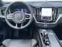 Volvo XC60 2.0 T6 350 Pk AWD Ultimate Black Edition Luchtvering Bowers en Wilkins Trekhaak Head Up Panoramdak Elek Sportstoelen 21 Inch Velgen 360 Camera Apple Carplay Android Auto Stuurverwarming Vol opties