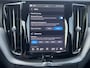 Volvo XC60 2.0 T6 350 Pk AWD Ultimate Black Edition Luchtvering Bowers en Wilkins Trekhaak Head Up Panoramdak Elek Sportstoelen 21 Inch Velgen 360 Camera Apple Carplay Android Auto Stuurverwarming Vol opties
