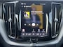 Volvo XC60 2.0 T6 350 Pk AWD Ultimate Black Edition Luchtvering Bowers en Wilkins Trekhaak Head Up Panoramdak Elek Sportstoelen 21 Inch Velgen 360 Camera Apple Carplay Android Auto Stuurverwarming Vol opties