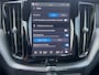 Volvo XC60 2.0 T6 350 Pk AWD Ultimate Black Edition Luchtvering Bowers en Wilkins Trekhaak Head Up Panoramdak Elek Sportstoelen 21 Inch Velgen 360 Camera Apple Carplay Android Auto Stuurverwarming Vol opties