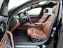 BMW 5-Serie Touring 520i High Executive Edition | NL Auto/2e Eig./Voll.Historie/Individual+M-Sportpakket/Leder/Camera/Head-Up/Pano.Dak