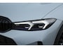 BMW 3-Serie Touring 330e xDrive M-Sport Pro Pano Trekh El-zetels 360 HUD Adp-onderstel