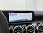 Mercedes-Benz A-klasse 180 Business Solution AMG | Nightpakket | Parkeerpakket met achteruitrijcamera | KEYLESS GO | Sfeerverlichting | MULTIBEAM LED | Extra USB-poorten | Verwarmde stoelen vooraan |