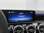 Mercedes-Benz A-klasse 180 Business Solution AMG | Nightpakket | Parkeerpakket met achteruitrijcamera | KEYLESS GO | Sfeerverlichting | MULTIBEAM LED | Extra USB-poorten | Verwarmde stoelen vooraan |