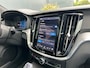 Volvo V60 2.0 T8 Plug-in hybrid AWD Plus Dark | Panoramadak | HUD | Trekhaak | 360 Camera |