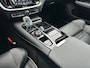 Volvo V60 2.0 T8 Plug-in hybrid AWD Plus Dark | Panoramadak | HUD | Trekhaak | 360 Camera |