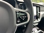 Volvo V60 2.0 T8 Plug-in hybrid AWD Plus Dark | Panoramadak | HUD | Trekhaak | 360 Camera |