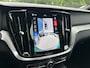 Volvo V60 2.0 T8 Plug-in hybrid AWD Plus Dark | Panoramadak | HUD | Trekhaak | 360 Camera |