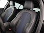 BMW 1-Serie 118i High Executive (Afn. Trekhaak / Camera / Stoelverw. / Carplay / Cruise)