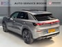Volkswagen T-Roc 1.5 eTsi (150 pk) R-Line automaat - panoramadak - Black Style - 19 inch - 3x R-Line