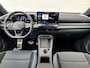 Volkswagen T-Roc 1.5 eTsi (150 pk) R-Line automaat - panoramadak - Black Style - 19 inch - 3x R-Line