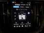 Volvo XC60 T6 AWD Ultimate Bright | Panoramadak | HUD | Achteruitrijcamera |