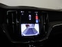 Volvo XC60 T6 AWD Ultimate Bright | Panoramadak | HUD | Achteruitrijcamera |