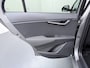 Kia Niro Hybrid 1.6 GDi DynamicPlusLine - Schuif-/kanteldak - Navigatie - Cruise Control - Stoel-/stuurverwarming - Fabrieksgarantie tot 07-2033
