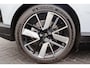 Polestar 4 Long Range Single motor Plus 100 kWh Harman/Kardon Premium Sound | Head-Up Display | Pixel-LED koplampen | 22kW laden | Elektrisch verstelbare achterstoelen | Verwarmd Stuurwiel en verwarmbare achterstoelen | Pilot Assist | Lane Change Assist