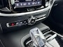 Volvo V60 T6 Recharge Plus Dark | 19" | Elektr. verst. Sporstoelen | Trekhaak | Getint Glas | Harman Kardon | Adaptieve Cruise | BLIS | Keyless | Stoel/Stuur/Achterbankverwarming