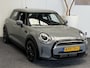 MINI Cooper 5-DEURS 1.5 CLASSIC AUTOMAAT NAVIGATIE CRUISE CONTROL CLIMATE CONTROL BLUETOOTH TELEFOON APPLE CARPLAY/ANDROID NIEUWE 17" LM VELGEN PDC ZEER MOOI !!