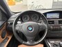 BMW 3-Serie Coupé 320i Corporate Lease Business Line Sport 6-Bak 165 PK. Prachtige en zeer goed onderhouden auto !!! Alle keuringen toegestaan !!