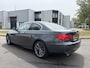 BMW 3-Serie Coupé 320i Corporate Lease Business Line Sport 6-Bak 165 PK. Prachtige en zeer goed onderhouden auto !!! Alle keuringen toegestaan !!