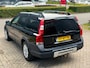 Volvo XC70 2.5 T Momentum AUTOMAAT STOELVERW./LEDER/CRUISE/YOUNGTIMER | NETTE AUTO !