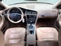 Volvo XC70 2.5 T Momentum AUTOMAAT STOELVERW./LEDER/CRUISE/YOUNGTIMER | NETTE AUTO !