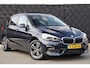 BMW 2-Serie Active Tourer 220i Executive Automaat | Adap. Cruise | Afn. Trekhaak | Stoelverwarming | Camera | Navigatie
