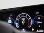 Volkswagen T-Roc 1.5 eTsi R-Line First Edition 150pk | Navigatie | Stuur\Stoel- verwarming | Head-up display | Cruise Control Adaptief | Harman Kardon | Panoramisch Schuif-Kanteldak | IQ.Light |