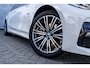 BMW 3-Serie Touring 320e High Executive M-Sport | Panoramadak | HiFi Audio | 360 Graden Camera | Cruise Control Adaptief | Live Cockpit Professional | Sportstoelen | Stoelverwarming | Apple Carplay | Android Auto | Privacy Glas | Plug-in Hybrid (PHEV)