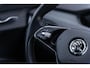 Skoda Enyaq iV 60 | Trekhaak | Panoramadak | Achteruitrijcamera | Parkeersensoren | Keyless Entry | Privacy Glas | Stoelverwarming | Navigatie | Apple Carplay | Android Auto | LED Koplampen | Lichtmetalen Velgen 19 inch | Cruise Control
