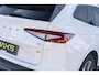 Skoda Enyaq iV 60 | Trekhaak | Panoramadak | Achteruitrijcamera | Parkeersensoren | Keyless Entry | Privacy Glas | Stoelverwarming | Navigatie | Apple Carplay | Android Auto | LED Koplampen | Lichtmetalen Velgen 19 inch | Cruise Control