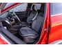 Renault Captur 1.0 TCe 100 Bi-Fuel Intens | LPG | Achteruitrijcamera | Parkeersensoren | Stoelverwarming | Two-Tone | Trekhaak | Climate Control | Cruise Control | Lichtmetalen Velgen 17 inch | Apple Carplay | Android Auto