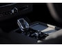 Volvo XC90 T8 455PK Automaat AWD Ultra Black Edition / Stoelmassage - en ventilatie Luchtvering / Trekhaak / Panoramadak / Google services / Elektrisch bedienbare voorstoelen met geheugen / Stoelverwarming voor en achter