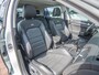 Volkswagen Golf 1.2 TSI Connected Series | Pano | R-Line stoelen | Volledig onderhouden
