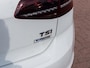 Volkswagen Golf 1.2 TSI Connected Series | Pano | R-Line stoelen | Volledig onderhouden
