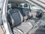 Volkswagen Golf 1.2 TSI Connected Series | Pano | R-Line stoelen | Volledig onderhouden