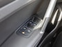 Volkswagen Golf 1.2 TSI Connected Series | Pano | R-Line stoelen | Volledig onderhouden