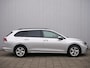 Volkswagen Golf Variant 1.0 eTSI Life 110 Pk Automaat Navi / DAB / Apple Carplay / Stoelverwarming