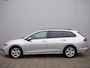 Volkswagen Golf Variant 1.0 eTSI Life 110 Pk Automaat Navi / DAB / Apple Carplay / Stoelverwarming