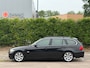 BMW 3-Serie Touring 325i High Executive | Black Sapphire Metallic | 6-Cilinder | Leder | Sportief & Keurig