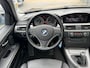 BMW 3-Serie Touring 325i High Executive | Black Sapphire Metallic | 6-Cilinder | Leder | Sportief & Keurig