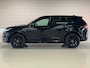 Land Rover Discovery Sport P300e 1.5 HSE R-DYNAMIC BLACK PACK | TREKHAAK | LEDER | 360 CAMERA | HEAD-UP | 20 INCH